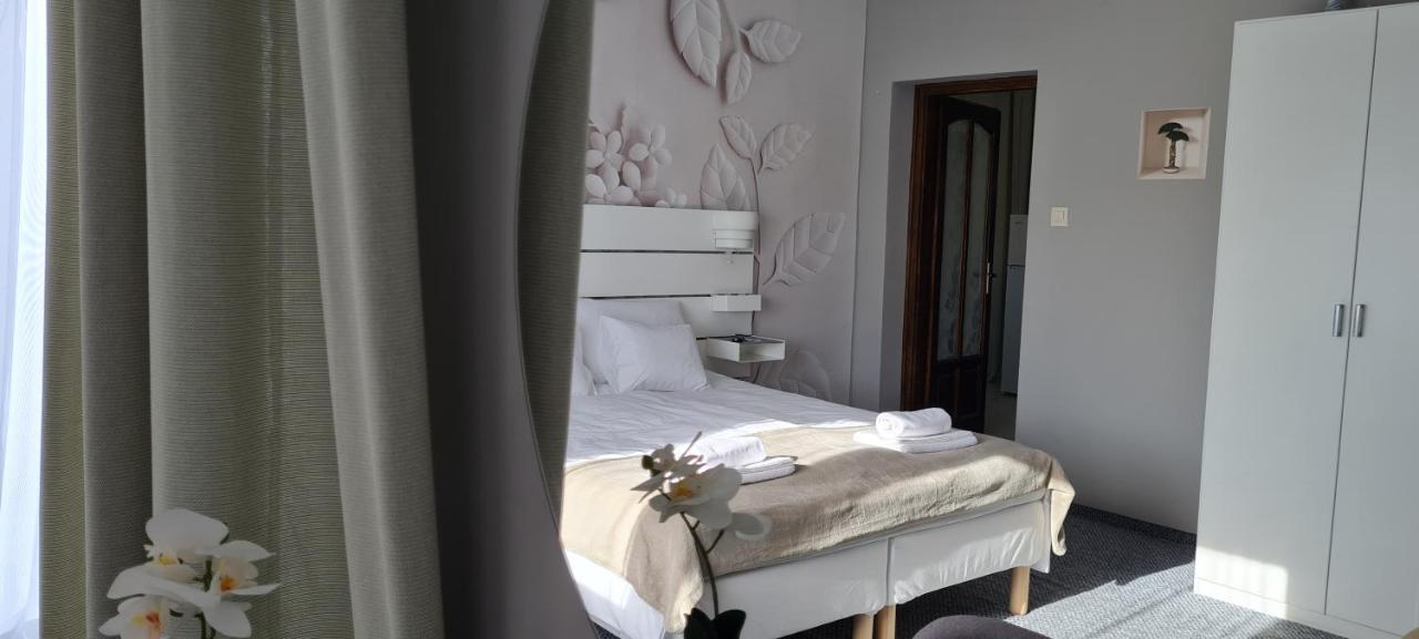 Lugas Apartman Miskolctapolca 2 Haloszoba Dezsa Es Jakuzzi Koezel A Barlangfuerdohoez Exterior foto