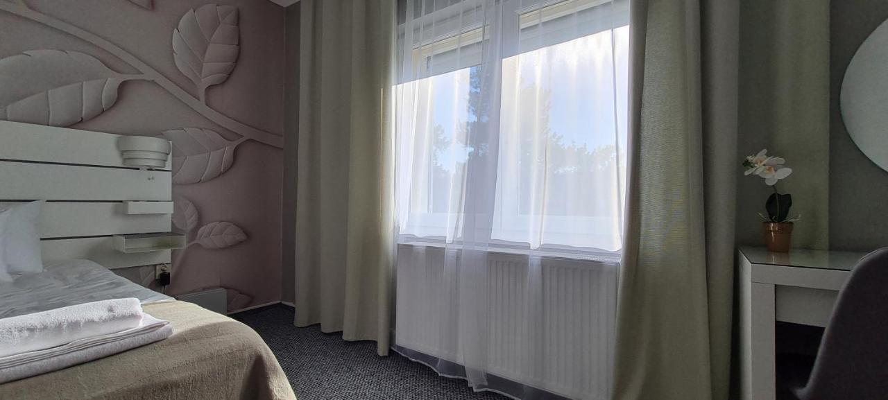 Lugas Apartman Miskolctapolca 2 Haloszoba Dezsa Es Jakuzzi Koezel A Barlangfuerdohoez Exterior foto