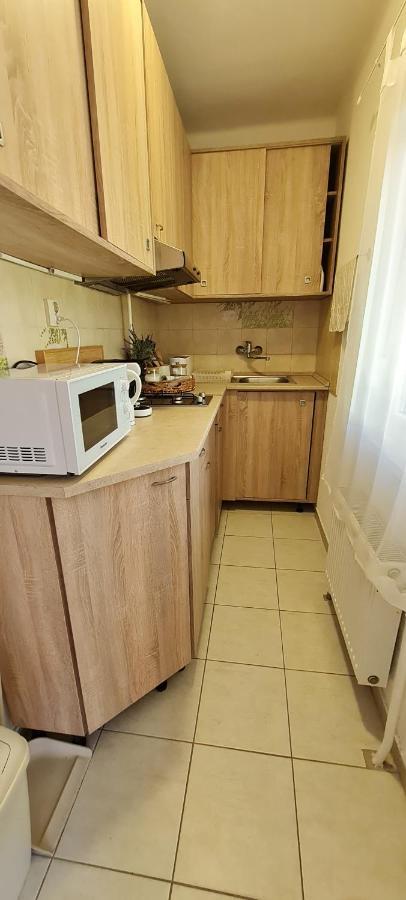 Lugas Apartman Miskolctapolca 2 Haloszoba Dezsa Es Jakuzzi Koezel A Barlangfuerdohoez Exterior foto