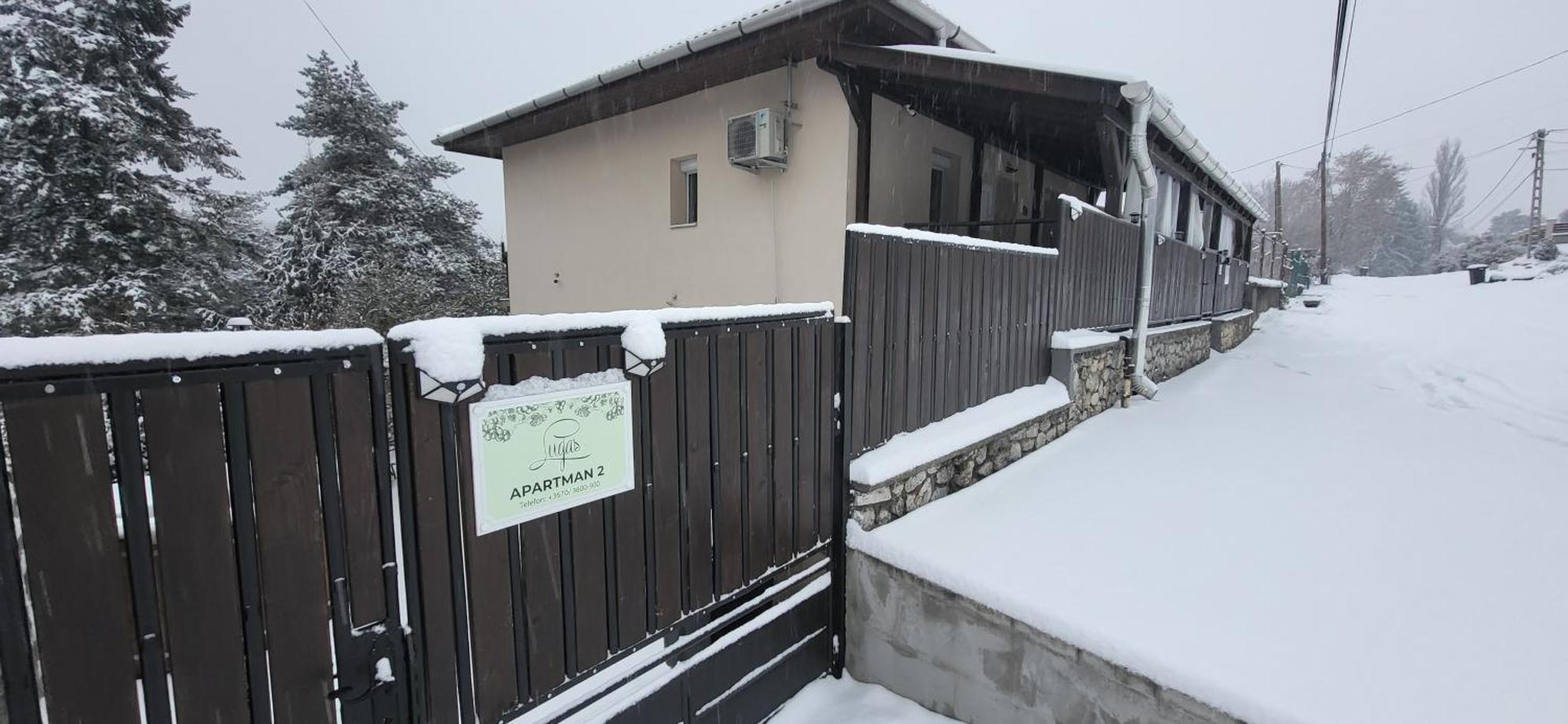 Lugas Apartman Miskolctapolca 2 Haloszoba Dezsa Es Jakuzzi Koezel A Barlangfuerdohoez Exterior foto